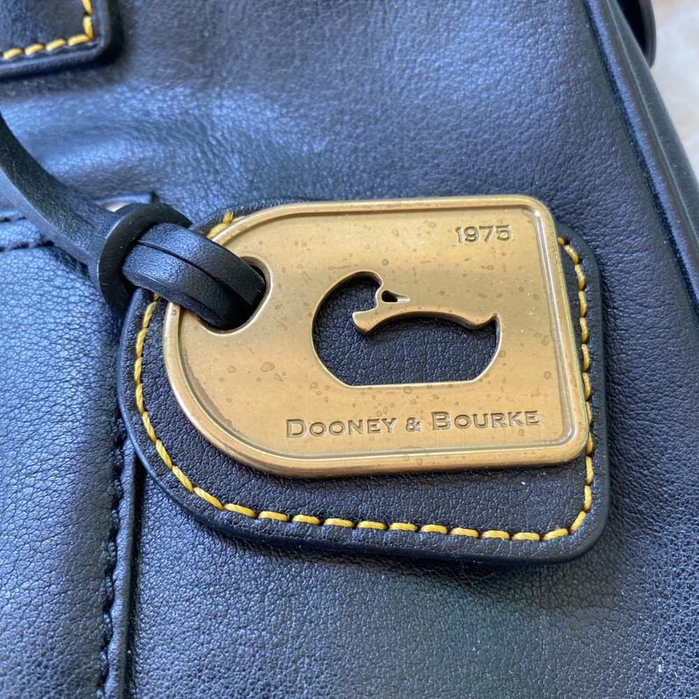 Dooney & Bourke Teardrop Satchel Black Florentine Vacchetta Leather Shoulder Bag - Picture 2 of 14